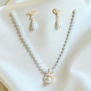 Vintage Pearl Necklace and Earring Set
